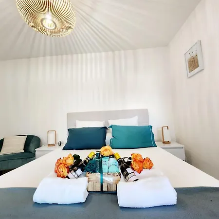 Chevrefeuilles Your Host Helper Apartment *