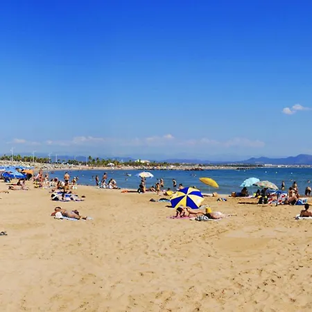Chevrefeuilles Your Host Helper * Saint-Raphael (Var)